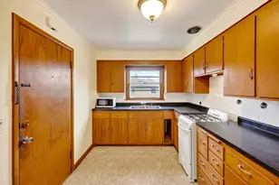 914 High St, Madison, WI 53715 - Photo 11