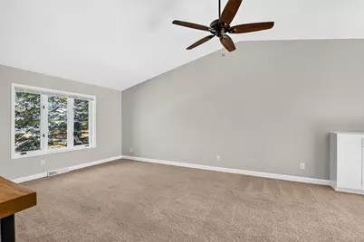 6005 Williamsburg Way, Madison, WI 53719 - Photo 11