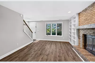6005 Williamsburg Way, Madison, WI 53719 - Photo 7