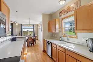 1026 20th St, Prairie Du Sac, WI 53578 - Photo 7