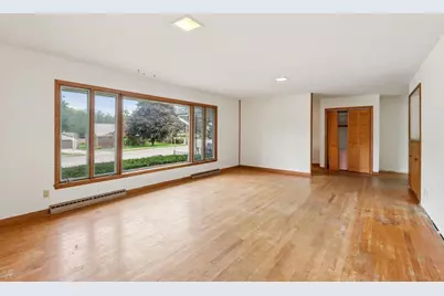 4405 Mineral Point Road, Madison, WI 53705 - Photo 9