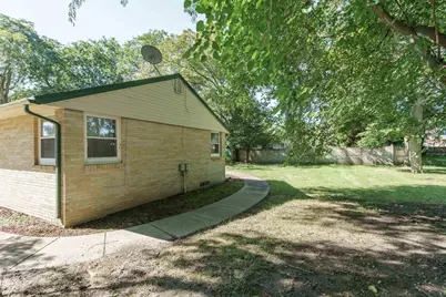 1321 Sherman Avenue, Janesville, WI 53545 - Photo 9