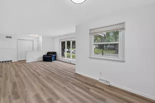 2122 Gilbert Rd, Madison, WI 53711 - Photo 5