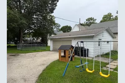 214 S Whiton Street, Whitewater, WI 53190 - Photo 3
