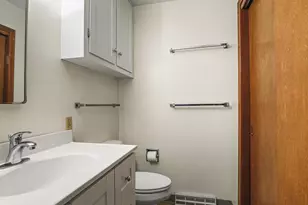 2406 Skyline Dr, Beloit, WI 53511 - Photo 19