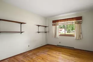 2406 Skyline Dr, Beloit, WI 53511 - Photo 23