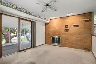 2406 Skyline Dr, Beloit, WI 53511 - Photo 11