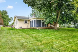 2406 Skyline Dr, Beloit, WI 53511 - Photo 39