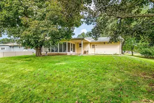 2406 Skyline Dr, Beloit, WI 53511 - Photo 37