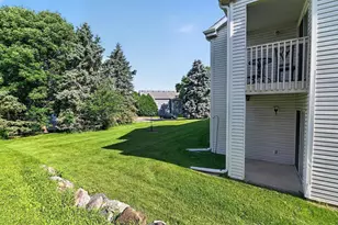 952 Rockefeller Ln, Madison, WI 53704 - Photo 29