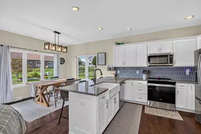 1024 Peterson Drive, Stoughton, WI 53589 - Photo 7