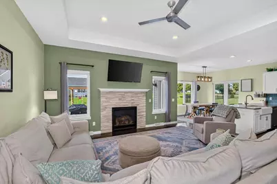 1024 Peterson Drive, Stoughton, WI 53589 - Photo 11