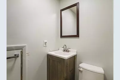 2086 E Gorton Street, Beloit, WI 53511 - Photo 23