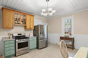 2703 Thinnes St, Cross Plains, WI 53528 - Photo 5