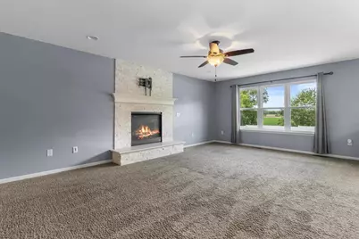 131 W Blackhawk Drive, Fort Atkinson, WI 53538 - Photo 17