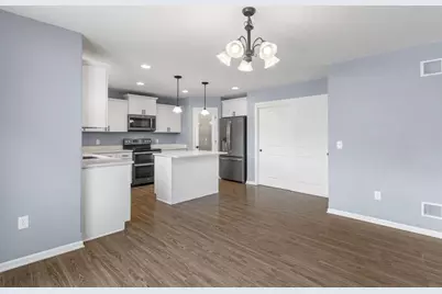 131 W Blackhawk Drive, Fort Atkinson, WI 53538 - Photo 11