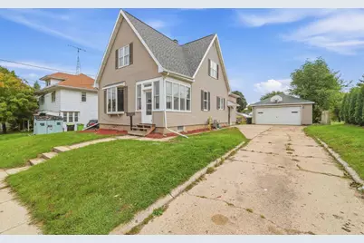 218 N Henninger Street, Mayville, WI 53050 - Photo 3