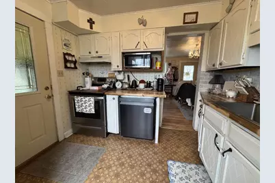 N7850 Douglas Street, Ripon, WI 54971 - Photo 7