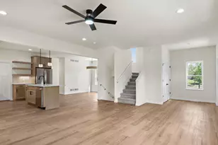 2810 Big Bluestem Pkwy, Fitchburg, WI 53711 - Photo 5