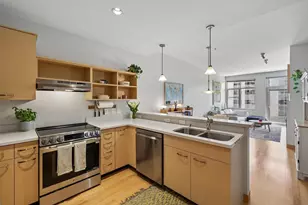 309 W Washington Ave, Madison, WI 53703 - Photo 11