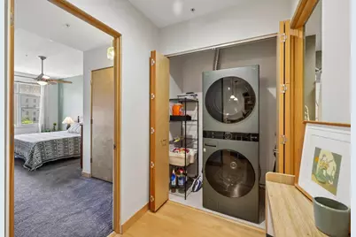 309 W Washington Avenue #613, Madison, WI 53703 - Photo 17