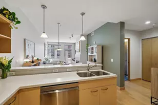 309 W Washington Ave, Madison, WI 53703 - Photo 15