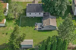 512 Ellinwood Ave, Reedsburg, WI 53959 - Photo 5