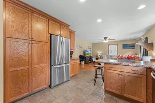 512 Ellinwood Ave, Reedsburg, WI 53959 - Photo 17