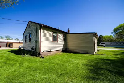 1114 E Colley Road, Beloit, WI 53511 - Photo 23