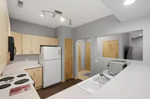 1140 E Dayton St, Madison, WI 53703 - Photo 11
