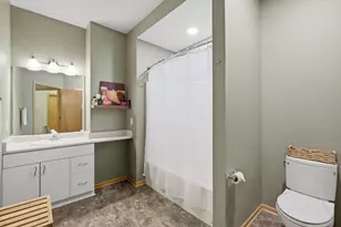 1140 E Dayton St, Madison, WI 53703 - Photo 29