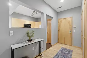 1140 E Dayton St, Madison, WI 53703 - Photo 5