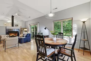 1140 E Dayton St, Madison, WI 53703 - Photo 17