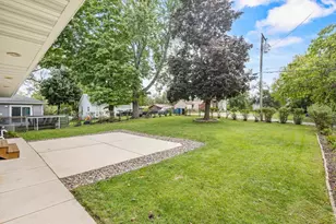 422 E Howard St, Portage, WI 53901 - Photo 23