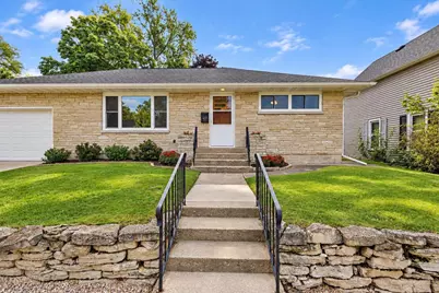 422 E Howard Street, Portage, WI 53901 - Photo 5