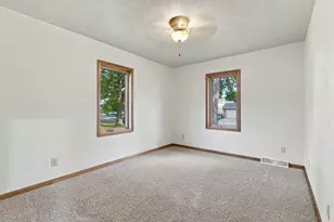 415 Waterloo Rd, Marshall, WI 53559 - Photo 35