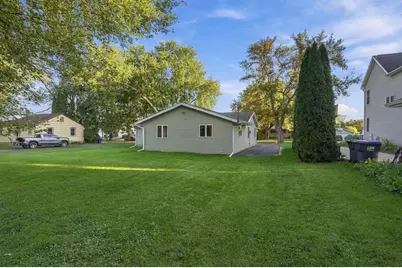 415 Waterloo Road, Marshall, WI 53559 - Photo 27