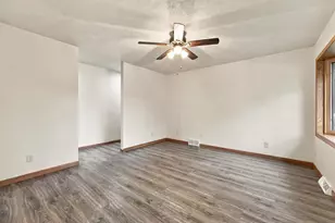 415 Waterloo Rd, Marshall, WI 53559 - Photo 21