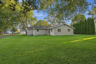 415 Waterloo Rd, Marshall, WI 53559 - Photo 29