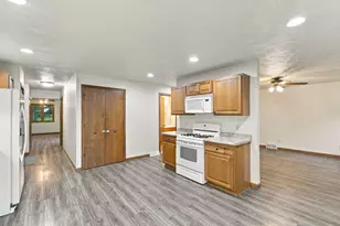 415 Waterloo Rd, Marshall, WI 53559 - Photo 19