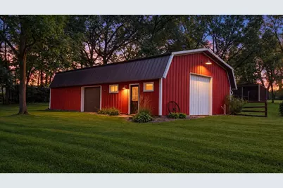 8341 N Kidder Road, Edgerton, WI 53534 - Photo 3