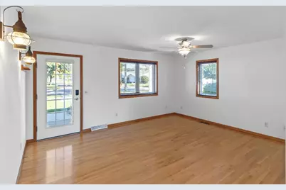 1428 15th Street, Baraboo, WI 53913 - Photo 5