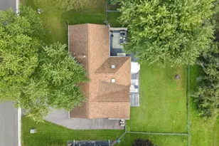 521 Dennis Dr, DeForest, WI 53532 - Photo 43