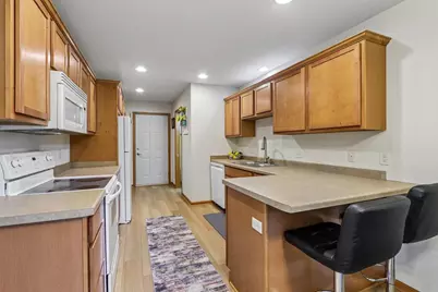 212 Hometown Avenue, Fall River, WI 53932 - Photo 7