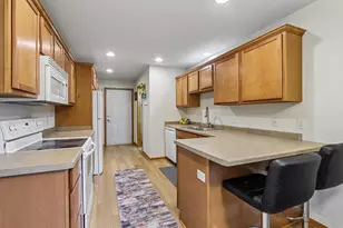 212 Hometown Ave, Fall River, WI 53932 - Photo 7