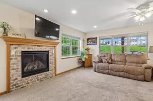 212 Hometown Ave, Fall River, WI 53932 - Photo 5