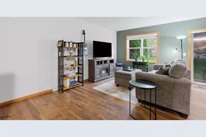 315 Vorndran Drive #2, Belleville, WI 53508 - Photo 5