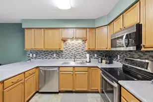 315 Vorndran Dr, Belleville, WI 53508 - Photo 13