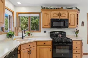 1510 Cameron Dr, Madison, WI 53711 - Photo 29