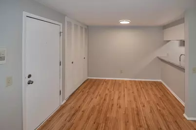 4328 Melody Lane #101, Madison, WI 53704 - Photo 5